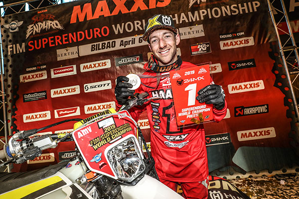 Colton Haaker campeão do mundo… após ajuda muito polémica.