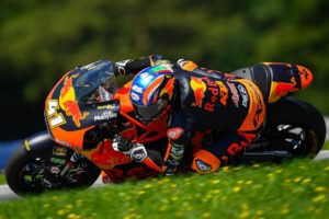 Moto2 : Binder dá vitória à KTM em casa thumbnail