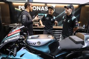 MotoGP: Marc Marquez desafia Lewis Hamilton? thumbnail