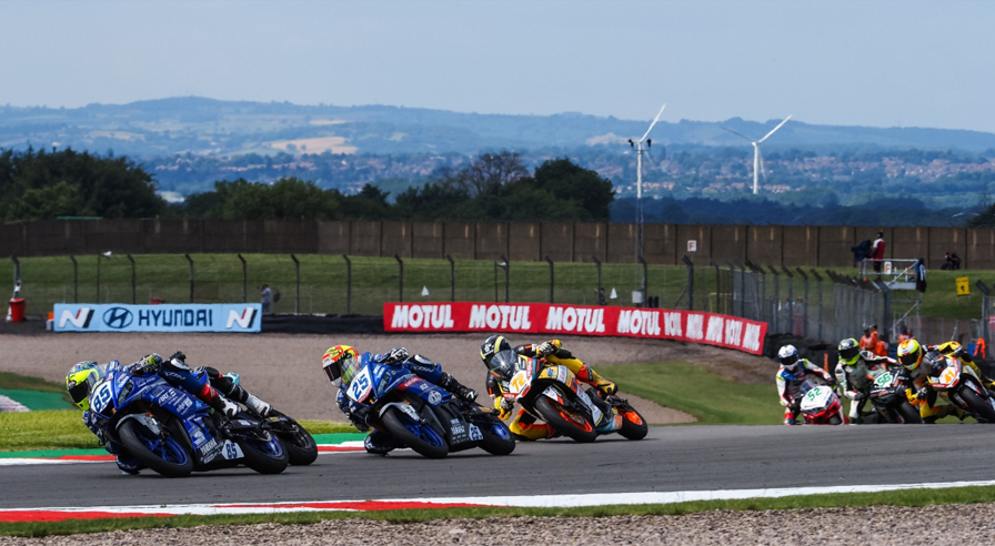 SSP300, FP2: Grupo B liderado por Perez com mais chuva