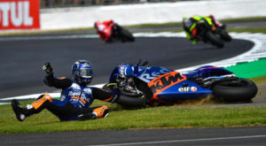 MotoGP: Miguel Oliveira cai à 8ª volta thumbnail