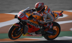 MotoGP, Valencia: Márquez cai mas regressa ao topo do Warm Up thumbnail