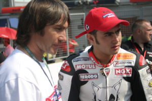 MotoGP Pais e filhos: Os Haslam thumbnail