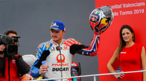 MotoGP: Capacete de Miller rende 18.000 dólares thumbnail