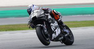 MOTOGP SEPANG: Oliveira sensacional em 11º! thumbnail