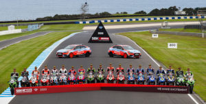 SBK 2020: Pilotos e equipas posam em formação thumbnail