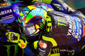 MotoGP Sepang: Rossi exibe novo capacete thumbnail