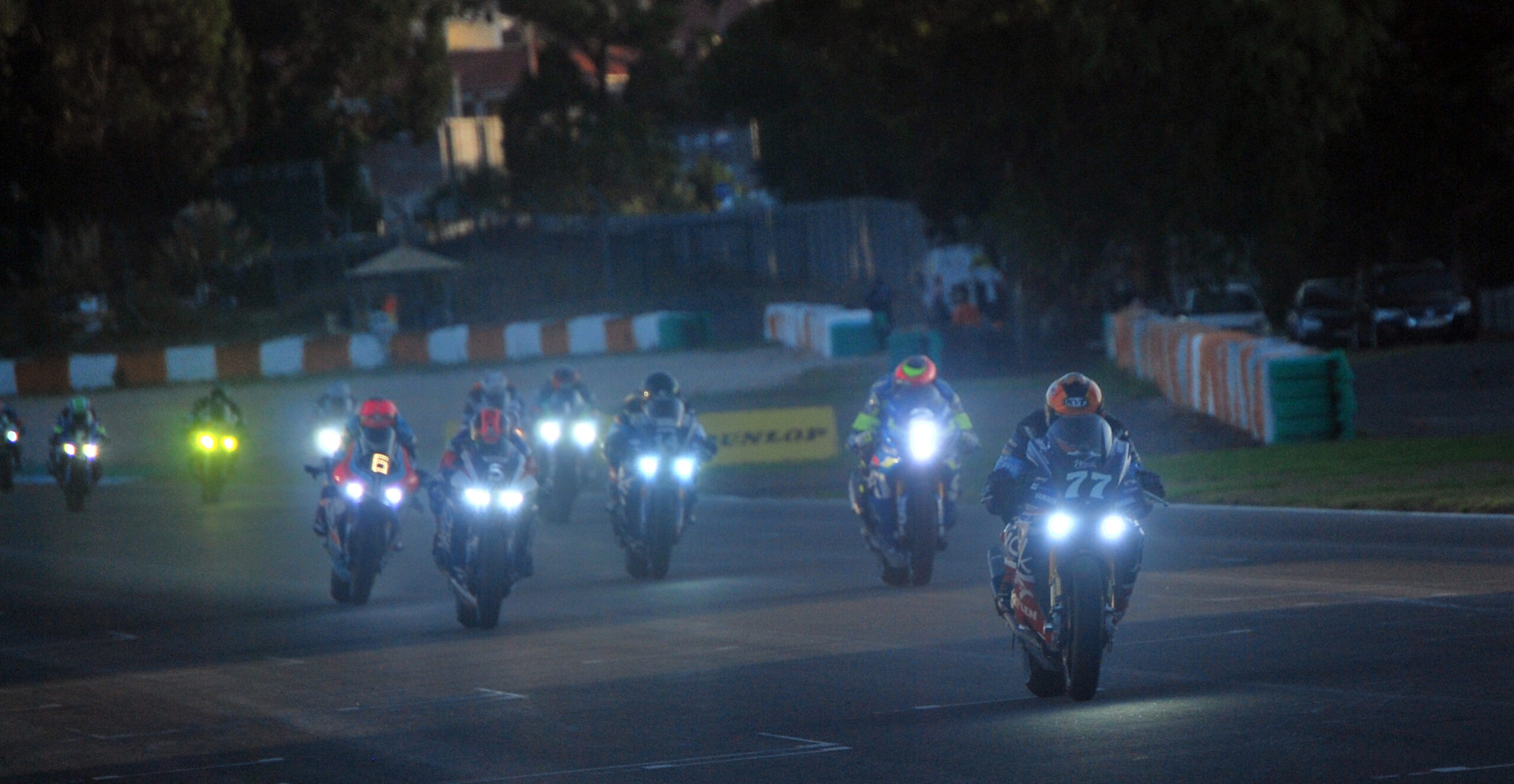 Endurance, 12 Horas Estoril: Arranque liderado pela Yamaha Wojcik