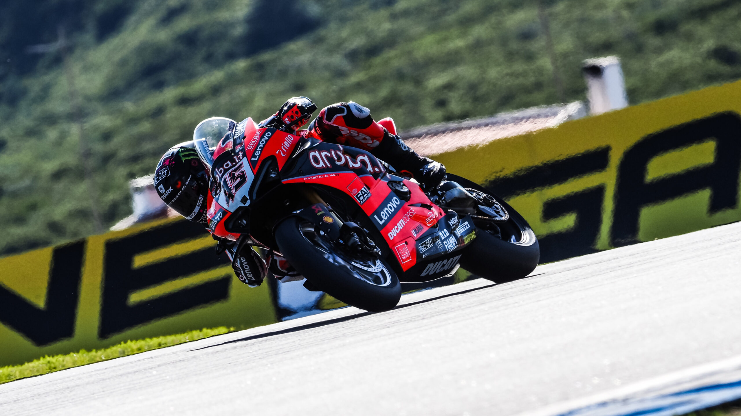 SBK, Estoril: Scott Redding de novo à frente