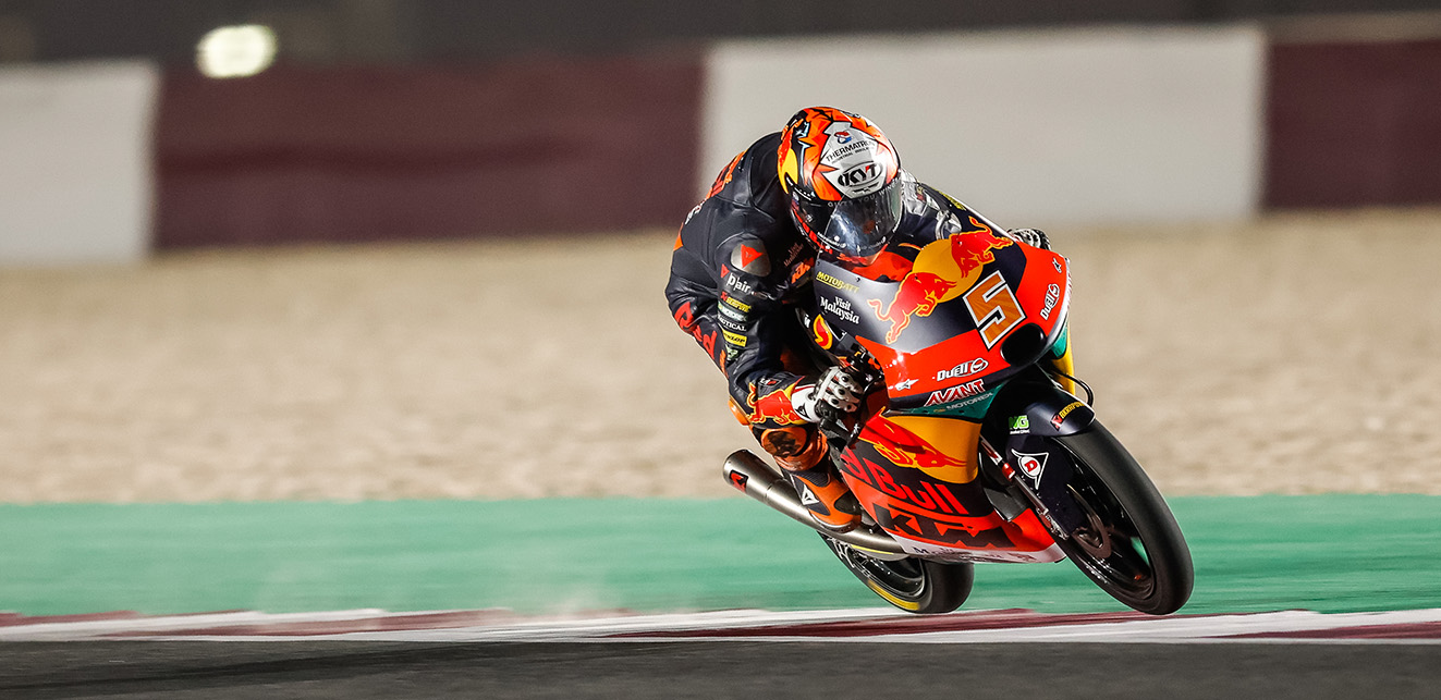 Moto2, 2021, Doha: Lowes domina com naturalidade