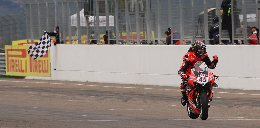 SBK, 2021, Aragón: Redding vence em slicks, Rea salva 2º