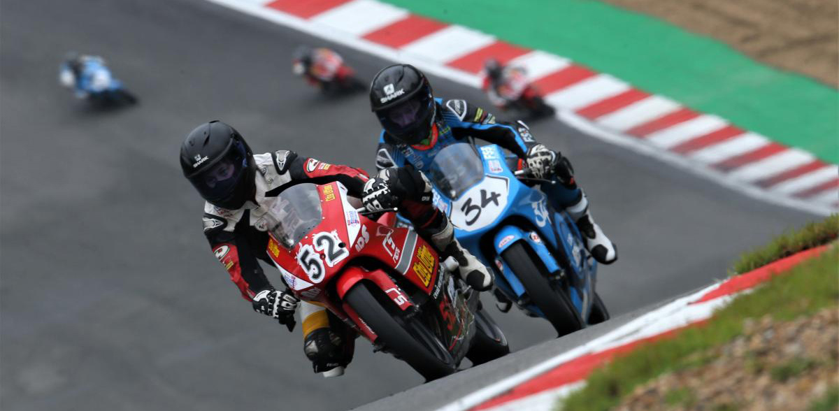 BTC, 2021: Para Thruxton, prego a fundo!