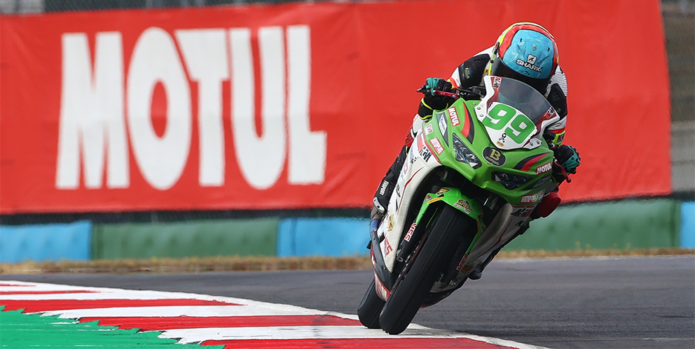 SSP300, 2021, Magny-Cours: Huertas em comando no molhado