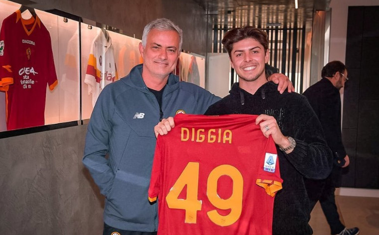 MotoGP: Fabio Di Giannantonio esteve com José Mourinho e o plantel da Roma