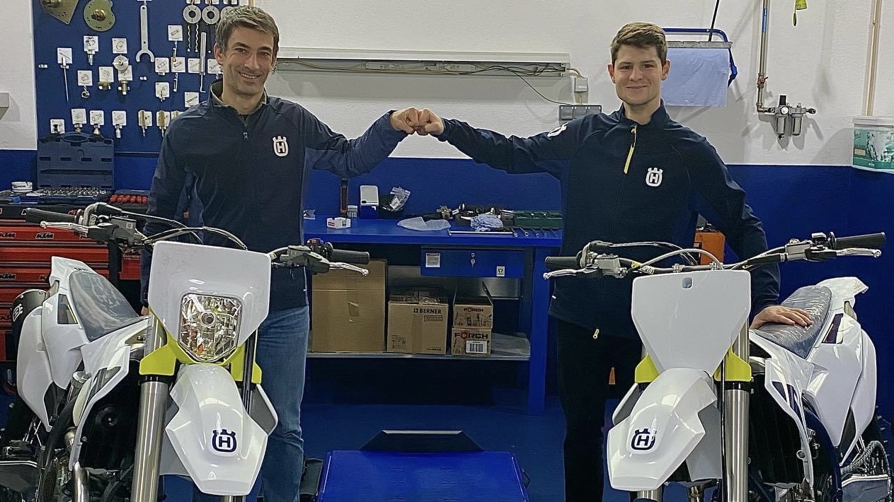 CN Enduro e Motocross: Abel Carreiro com a Husqvarna