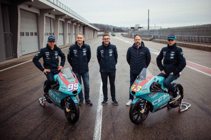Moto3, CFMoto Racing PrüstelGP revela motos para 2022