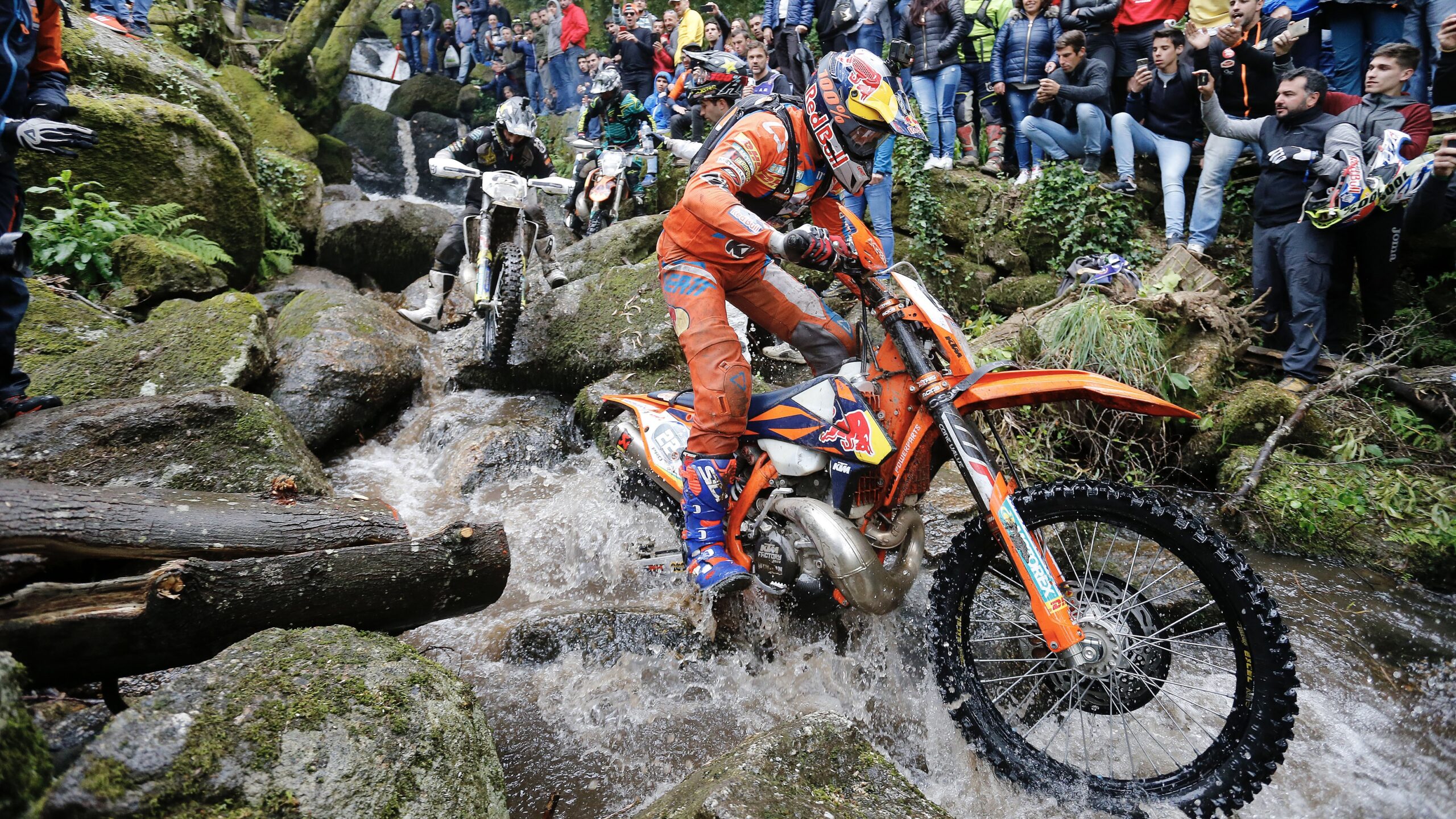 Extreme Lagares: Excape com serviço de assistência em prova