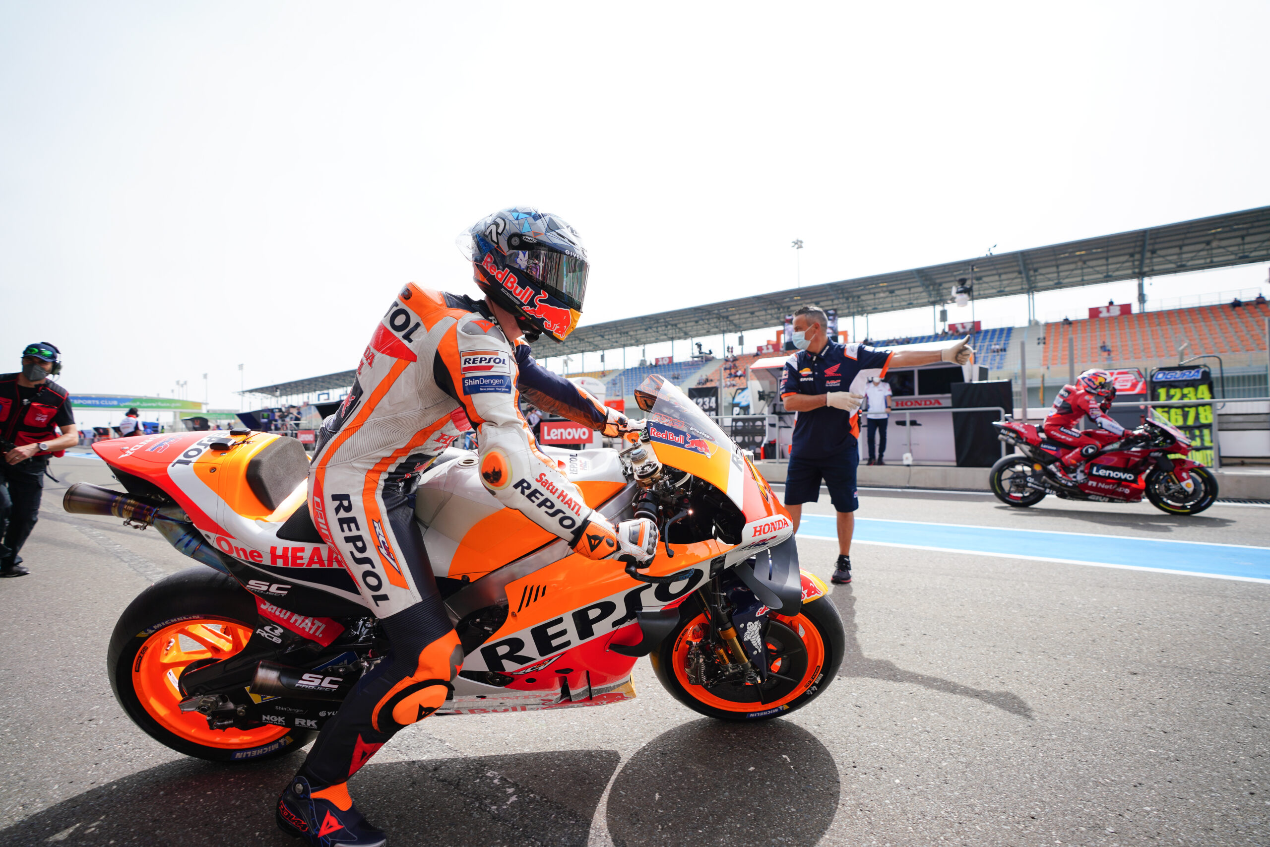 MotoGP, Qatar, Warm-up: Pneus médios ou macios, a grande dúvida