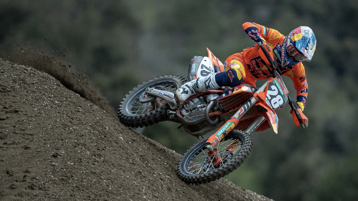 MX2, Trentino, Final: Pontuação máxima e placa vermelha para Vialle