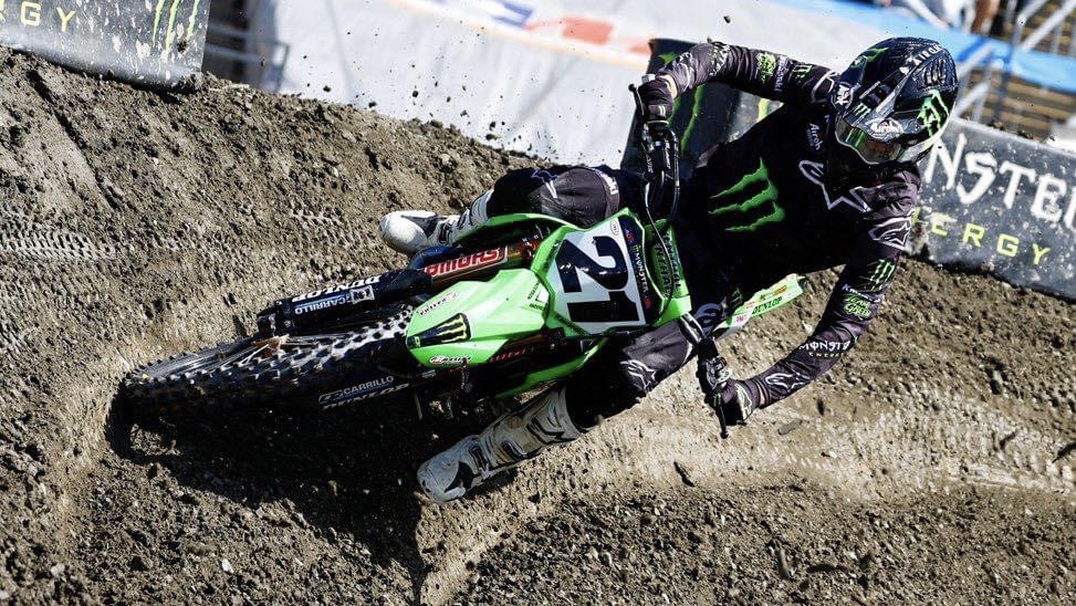Vídeo AMA Supercross 450, Foxborough: Anderson adia festa de Tomac