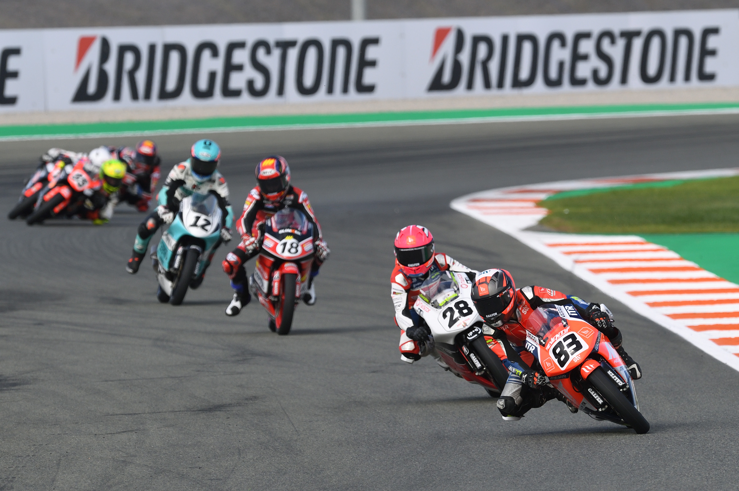 Velocidade: Bridgestone apoia jovens talentos do motociclismo