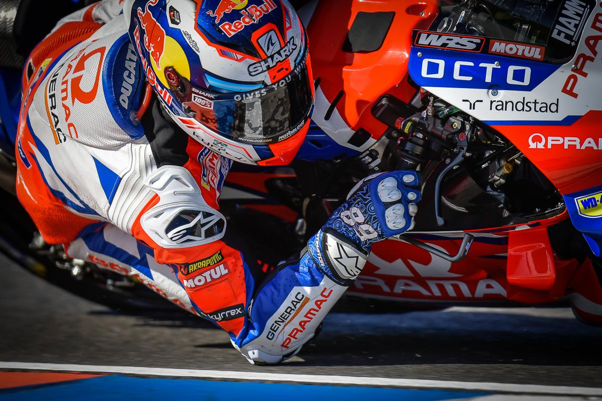 MotoGP, 2022, Argentina, Partida: Jorge Martin bate Aleix Espargaro na partida