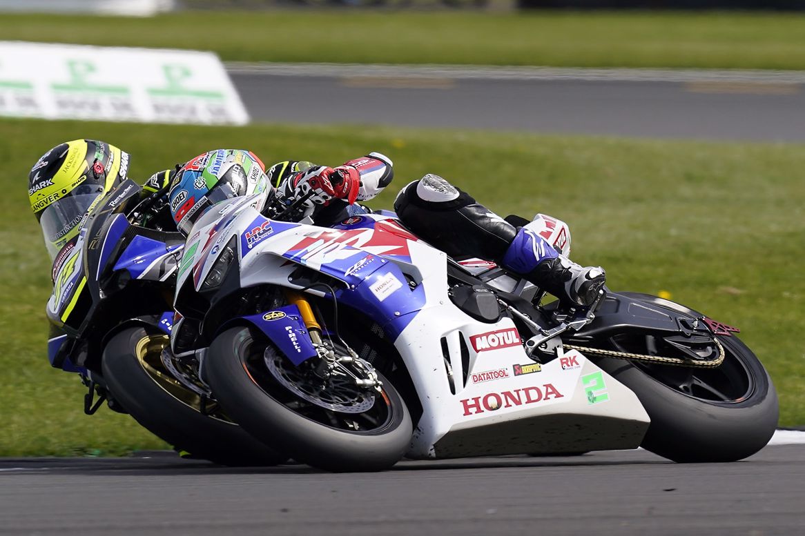 BSB: Duplo triunfo de Glenn Irwin em Silverstone