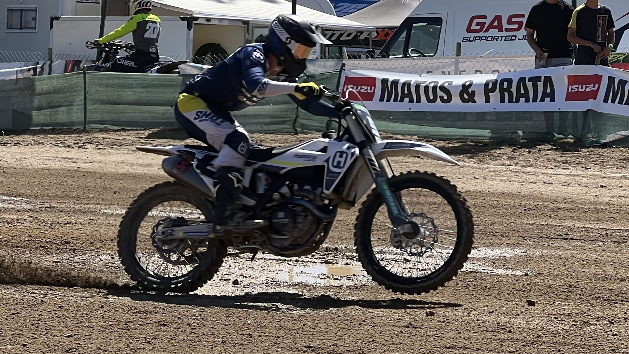 CN Motocross, Fernão Joanes, Manga MX2: David Beltran vence corrida “quente” entre os lusos