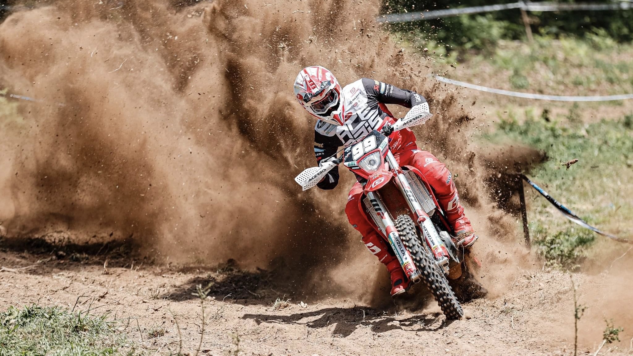 EnduroGP, Espanha, 1.º dia: Andrea Verona vence a geral com uma “dois e meio”!