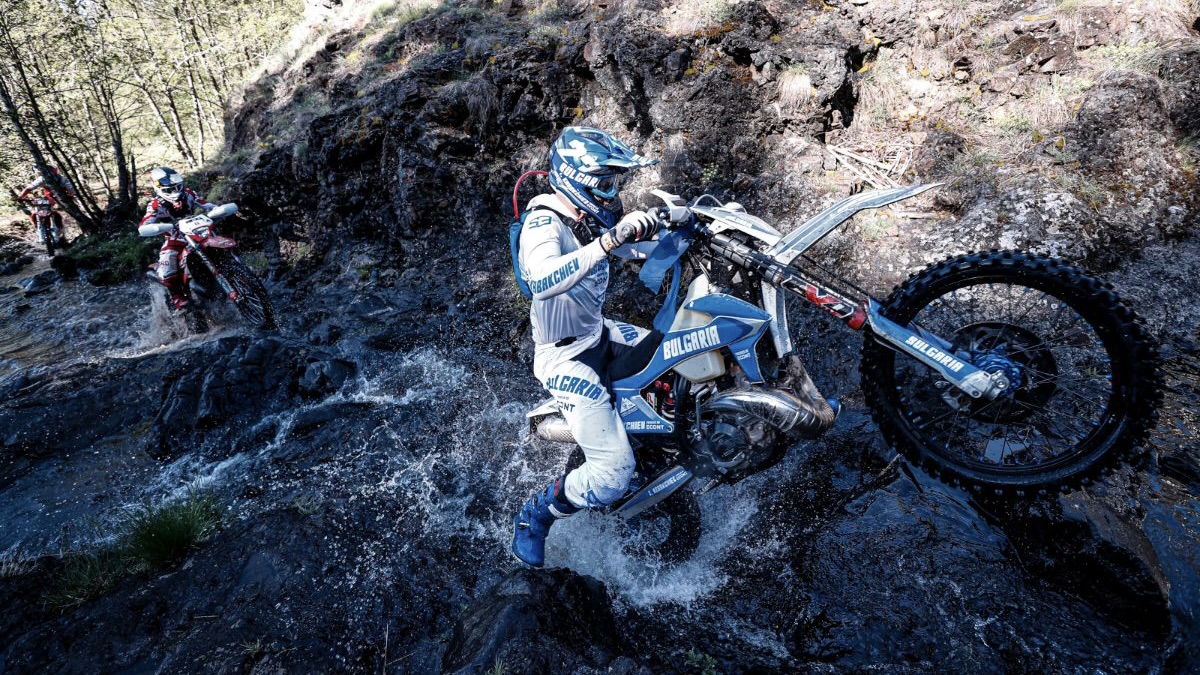 CM Hard Enduro, Sérvia, 1.º dia: Vitória histórica para Teodor Kabakchiev