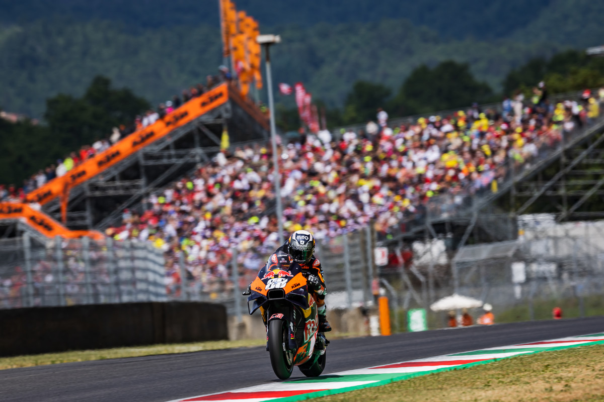 Moto3, Itália, Sergio Garcia (1º): “Vi o Izan a ultrapassar os limites de pista”