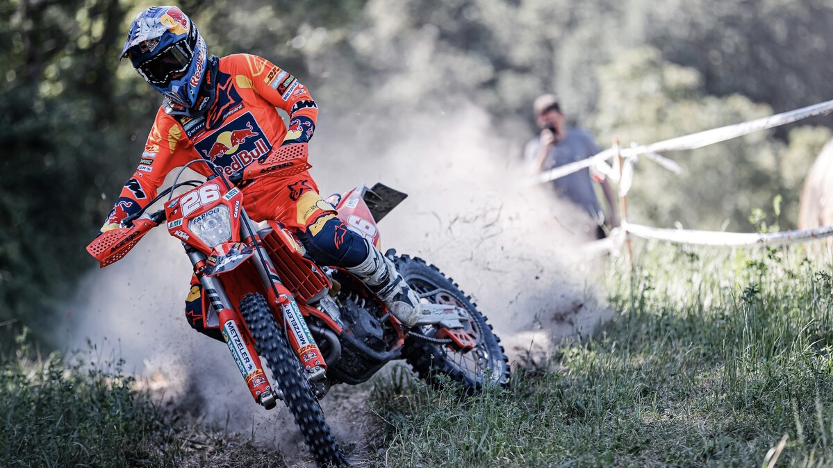 EnduroGP, Itália, 1.º dia: Domínio de Josep Garcia, Silva 16.º e Rocha 18.º
