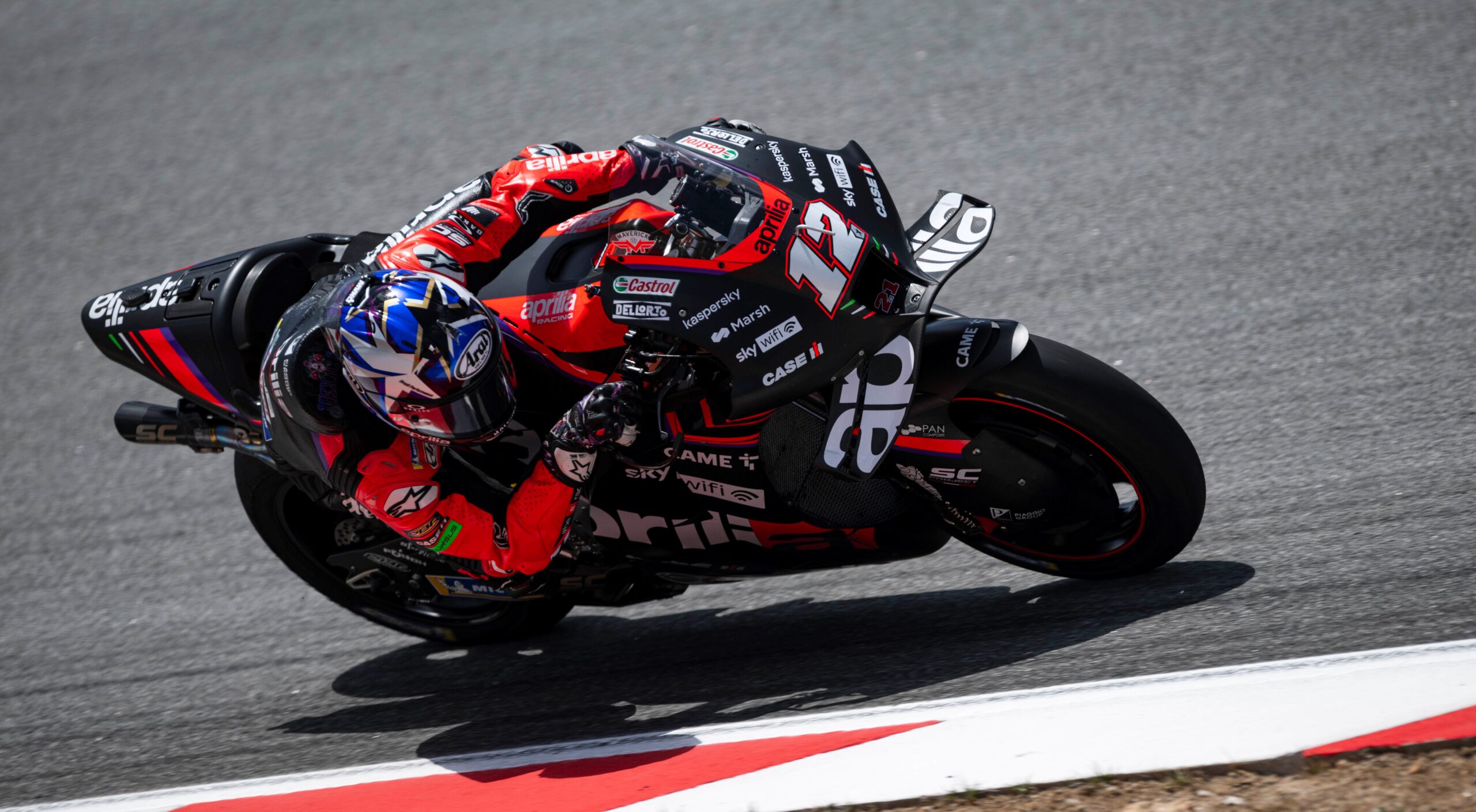 MotoGP, Catalunha, Warm-up: Viñales o mais rápido, Oliveira 8º no aquecimento