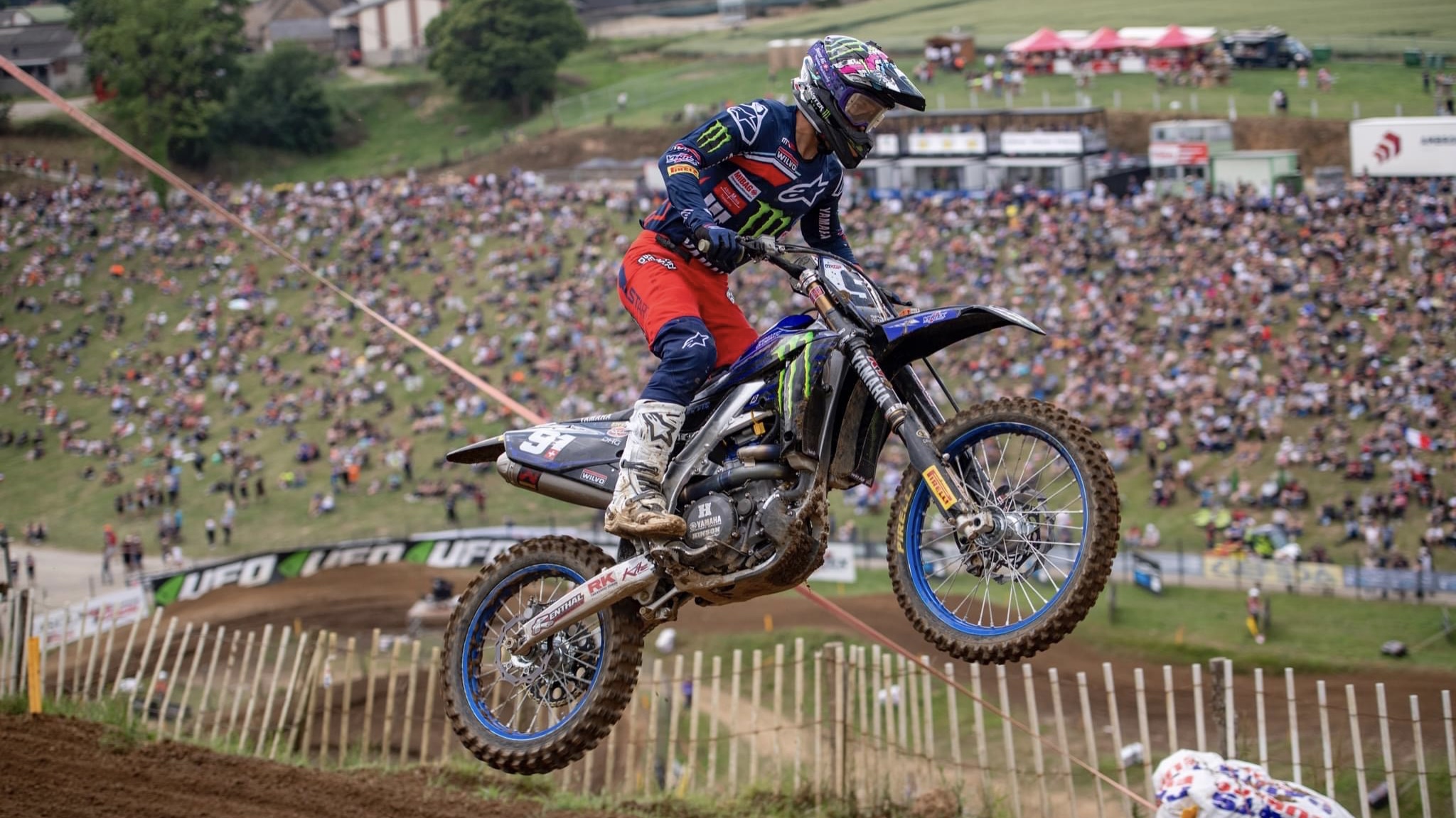 MXGP, França, 1.ª manga: Seewer surpreende Prado a duas voltas do fim