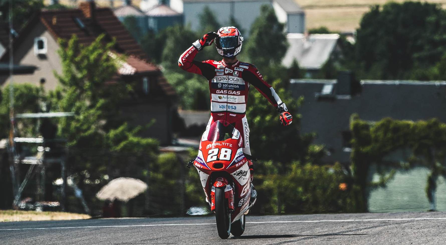 Moto3: Comandante Guevara coloca em sentido as tropas