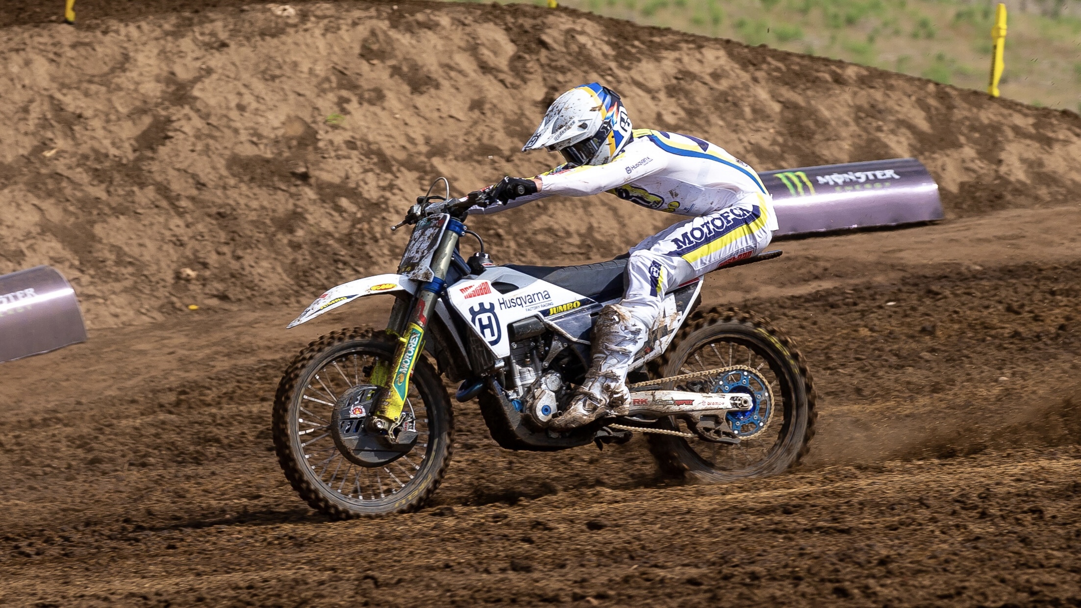 MX2, Flandres, 1.ª manga: Kay de Wolf dá recital na areia