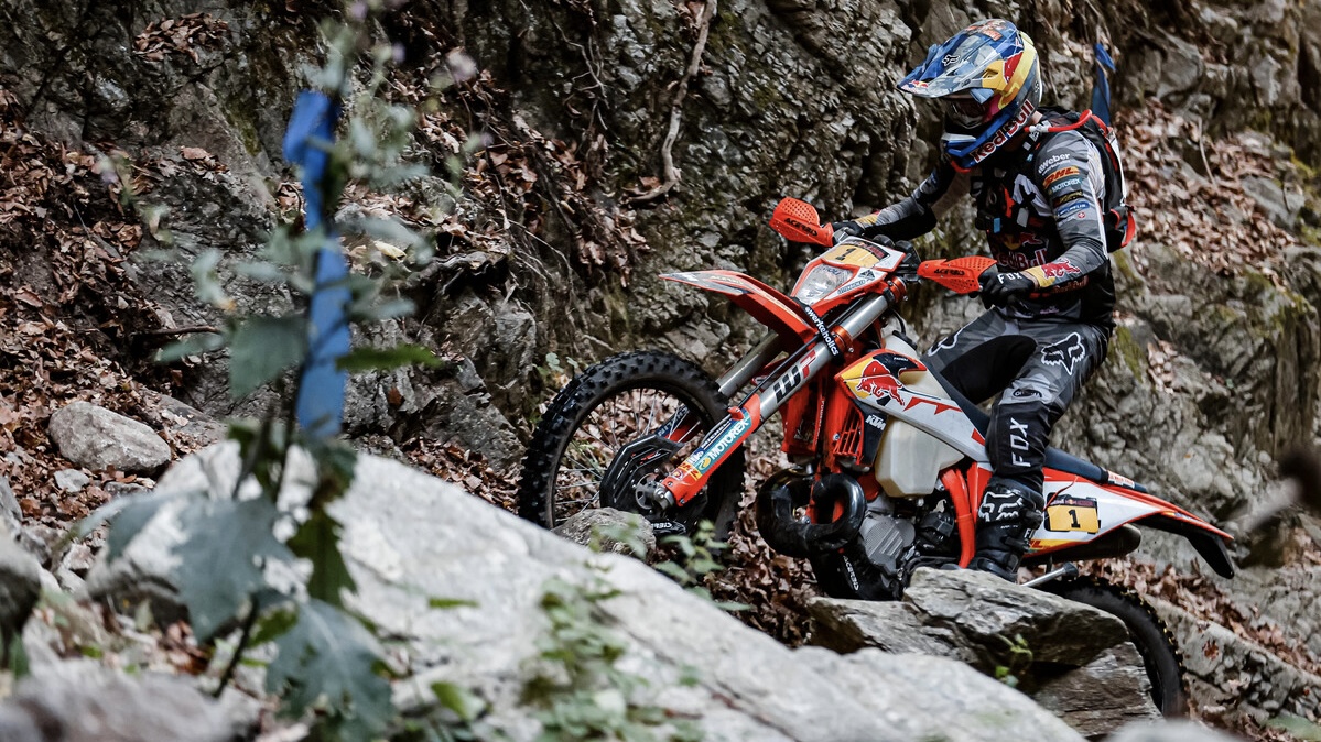 Red Bull Romaniacs, 1.º dia: Manuel Lettenbichler penalizado em 2 horas