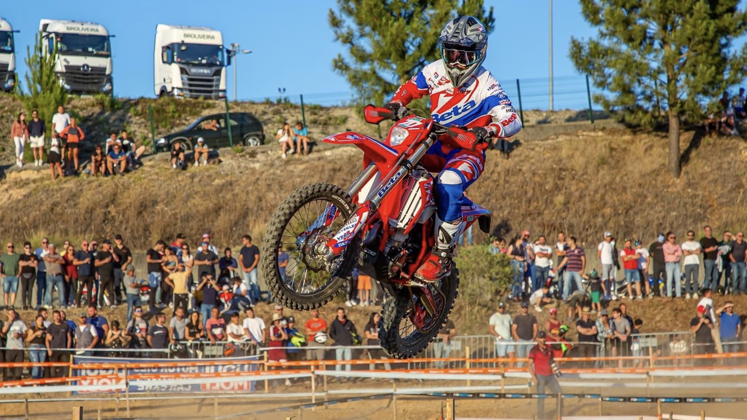 EnduroGP, Coimbra, 2.º dia, 1.ª volta: Steve Holcombe na liderança, Top 4 separado por 9,9 segundos!