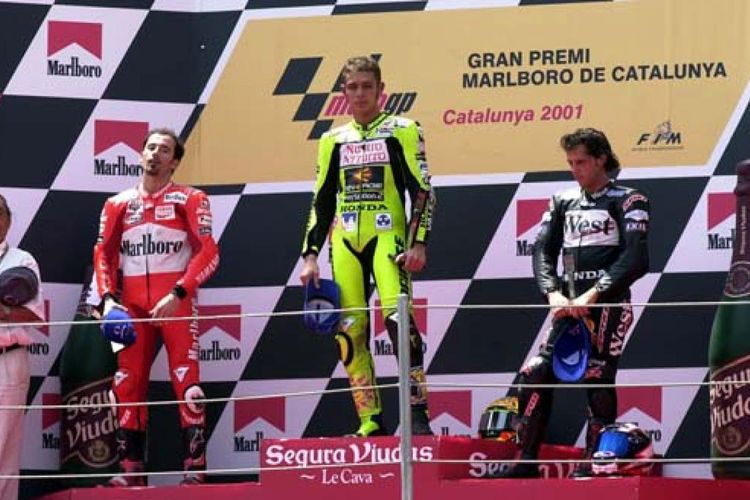 MotoGP: Biaggi desmistifica o que aconteceu com Rossi no GP da Catalunha de 2001