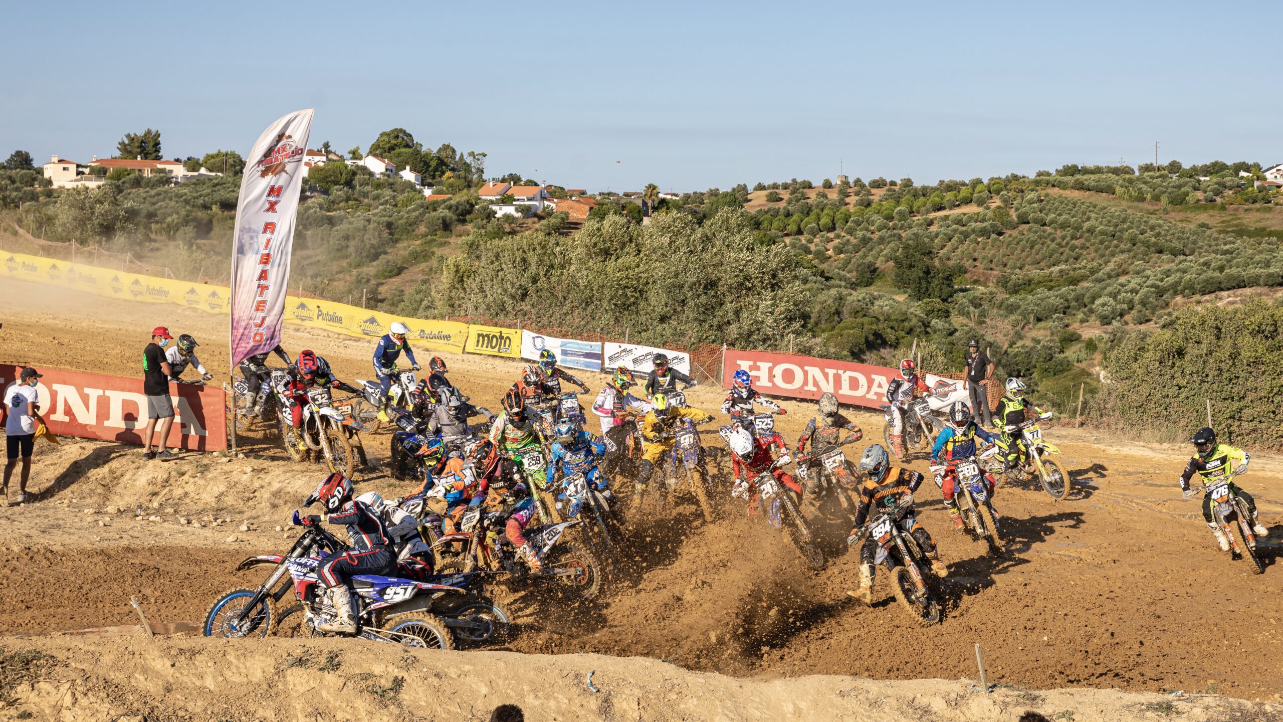 Vídeo CN Motocross: Assista em direto à prova da Moçarria!