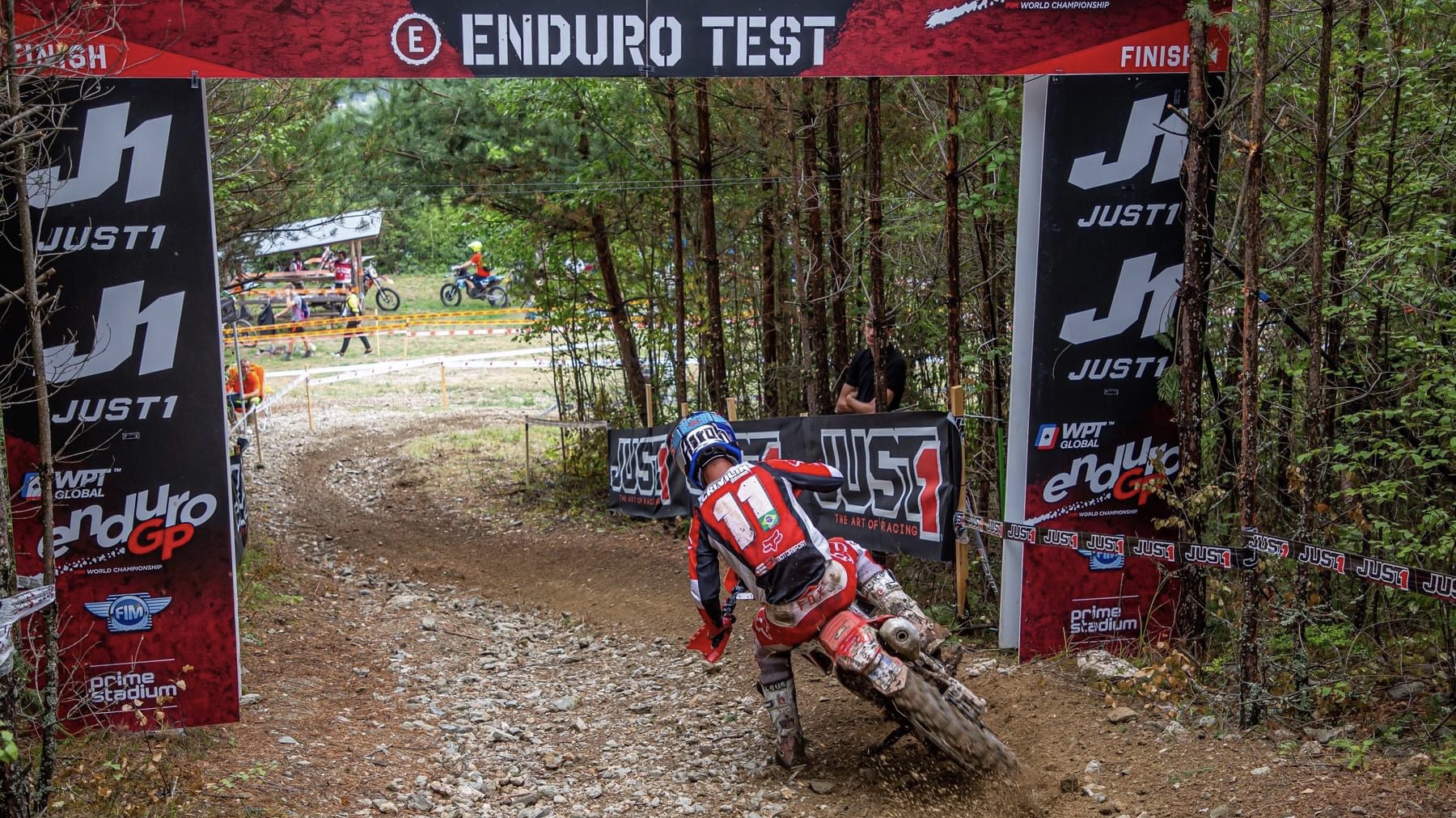 Vídeo EnduroGP: O resumo do 1.º dia do Grande Prémio da Eslováquia