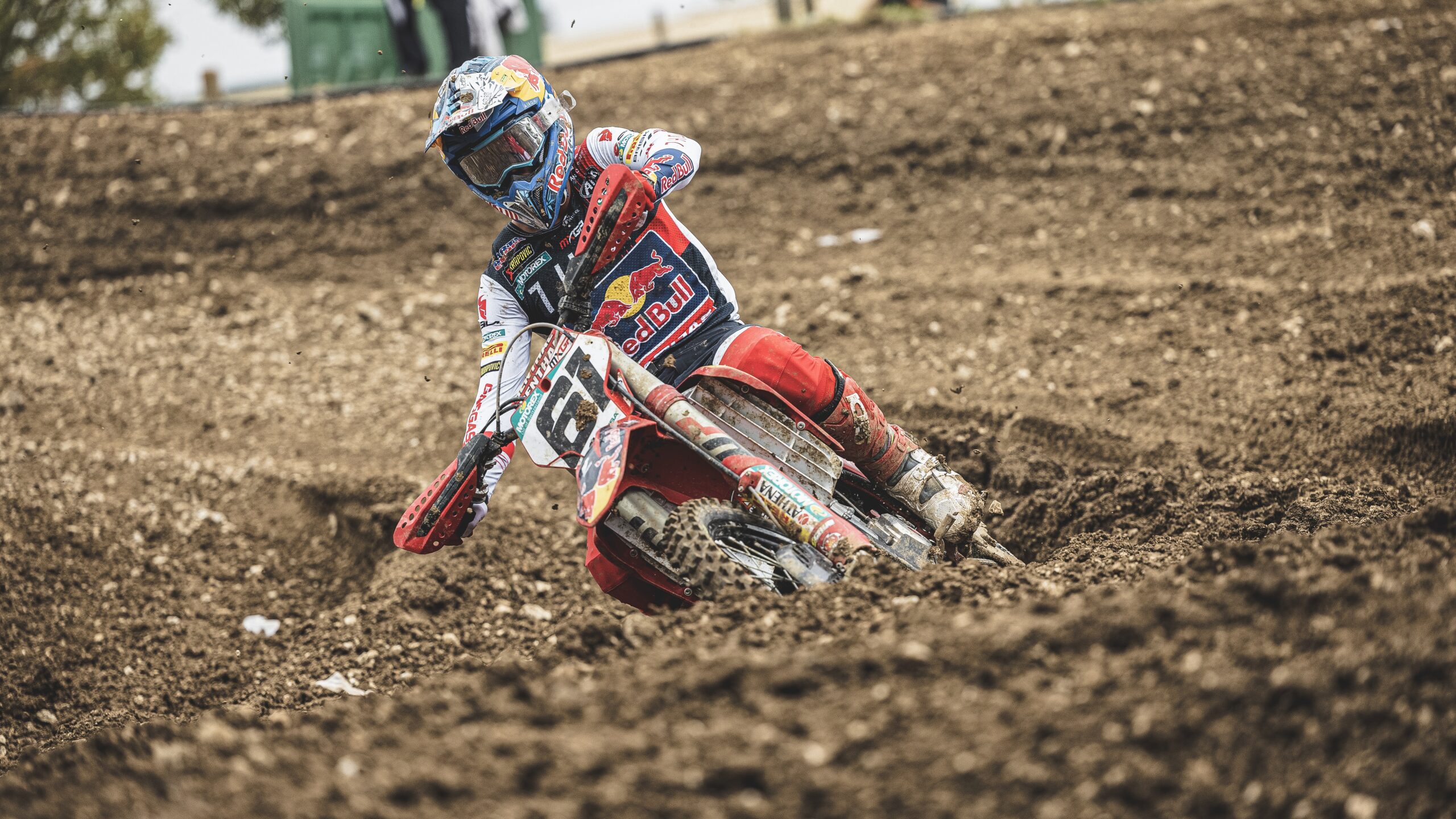 Vídeo MXGP: O resumo do Grande Prémio de Charente Maritime