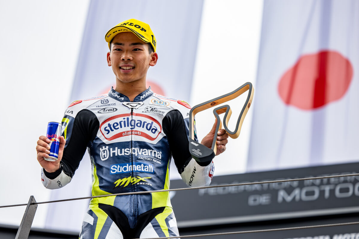 Moto3: O recital de ‘Crazy Boy’ Sasaki na Áustria