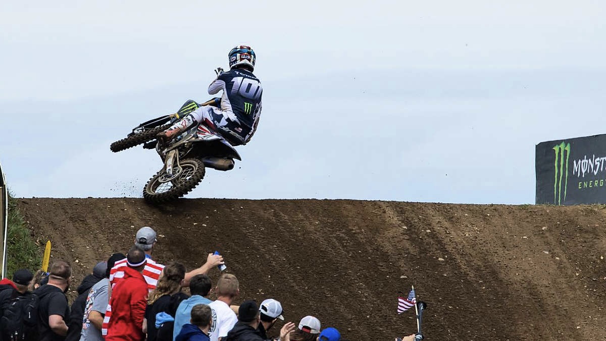 MXON, Corrida MXGP/MX2: Tomac de início ao fim mas com pressão de Geerts