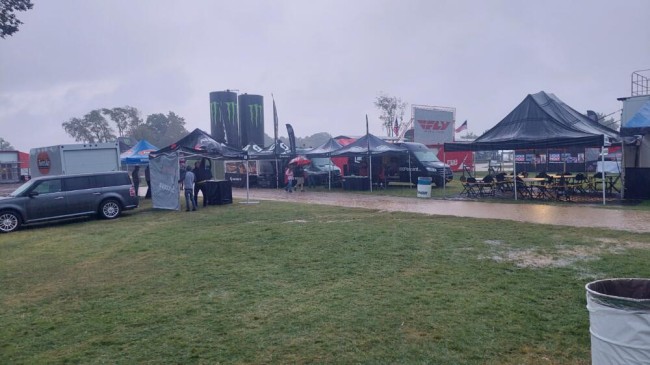 MXON: Noite marcada pela chuva em Red Bud