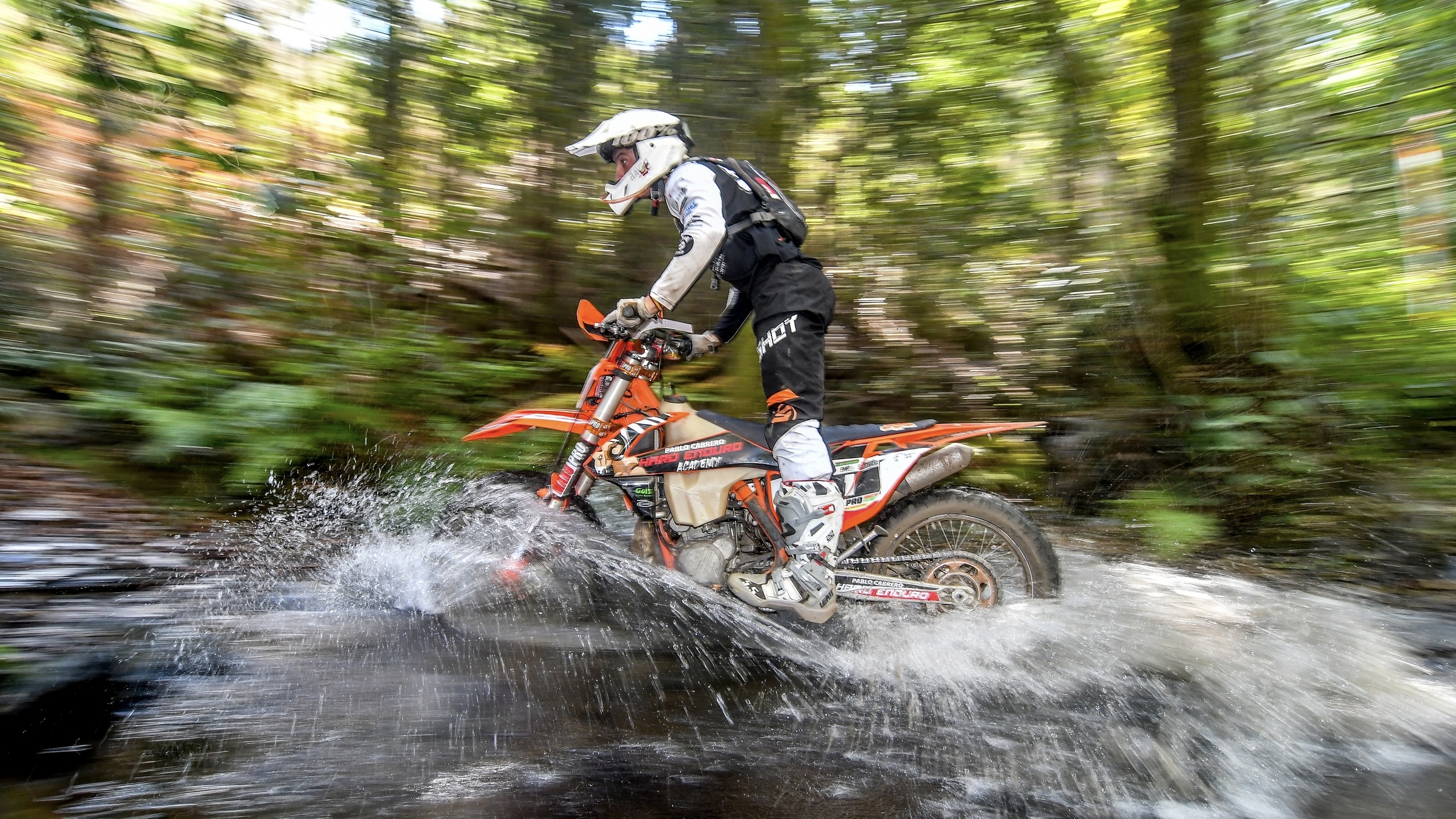 Vídeo TN Hard Enduro: As melhores imagens da Paredes Extreme
