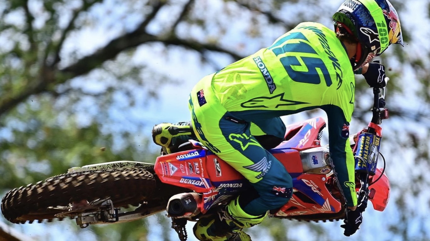 MXON, Corrida MX2/Open: Jett Lawrence superior a todos os outros, EUA mantêm liderança