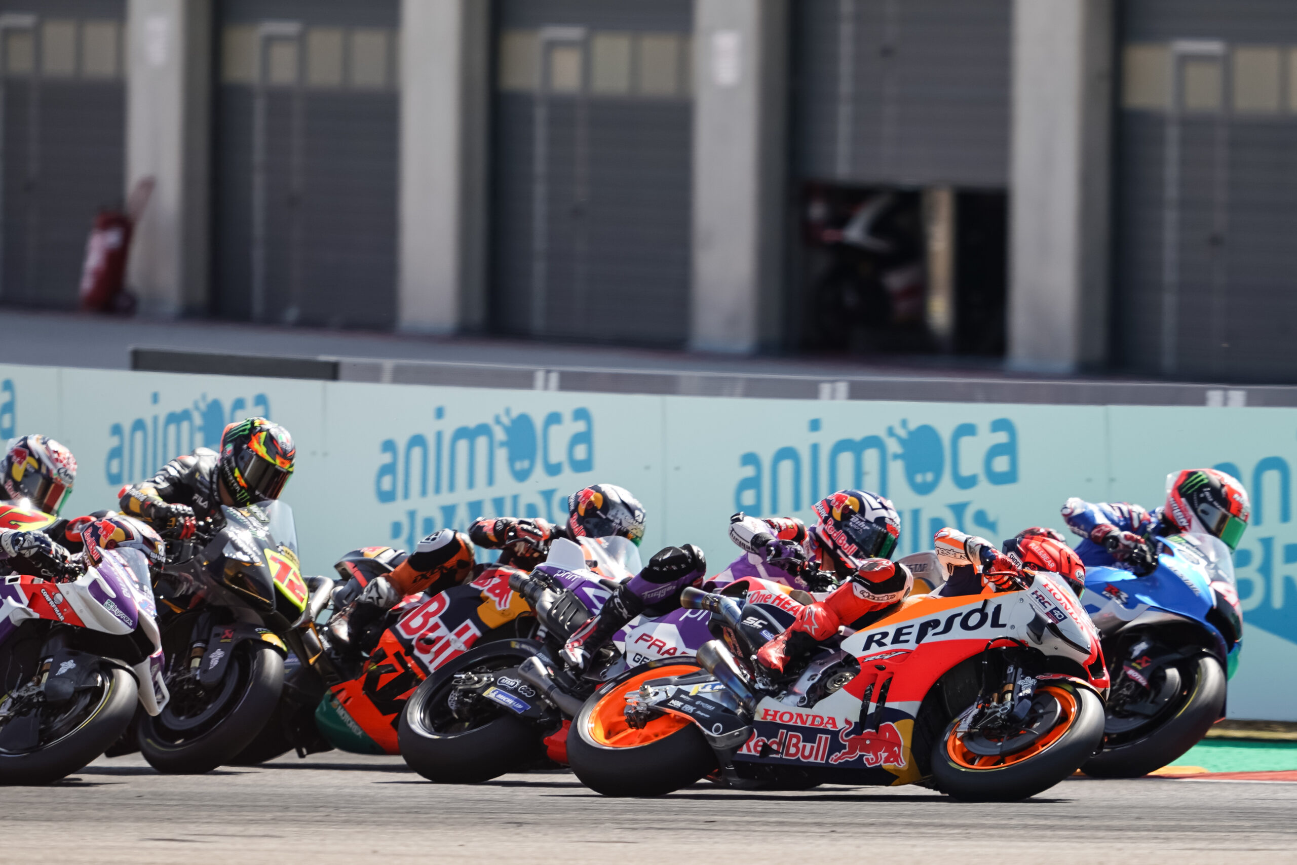 Marc Marquez: “Quando acionei o dispositivo traseiro, a direção trancou e não consegui evitar o Taka”