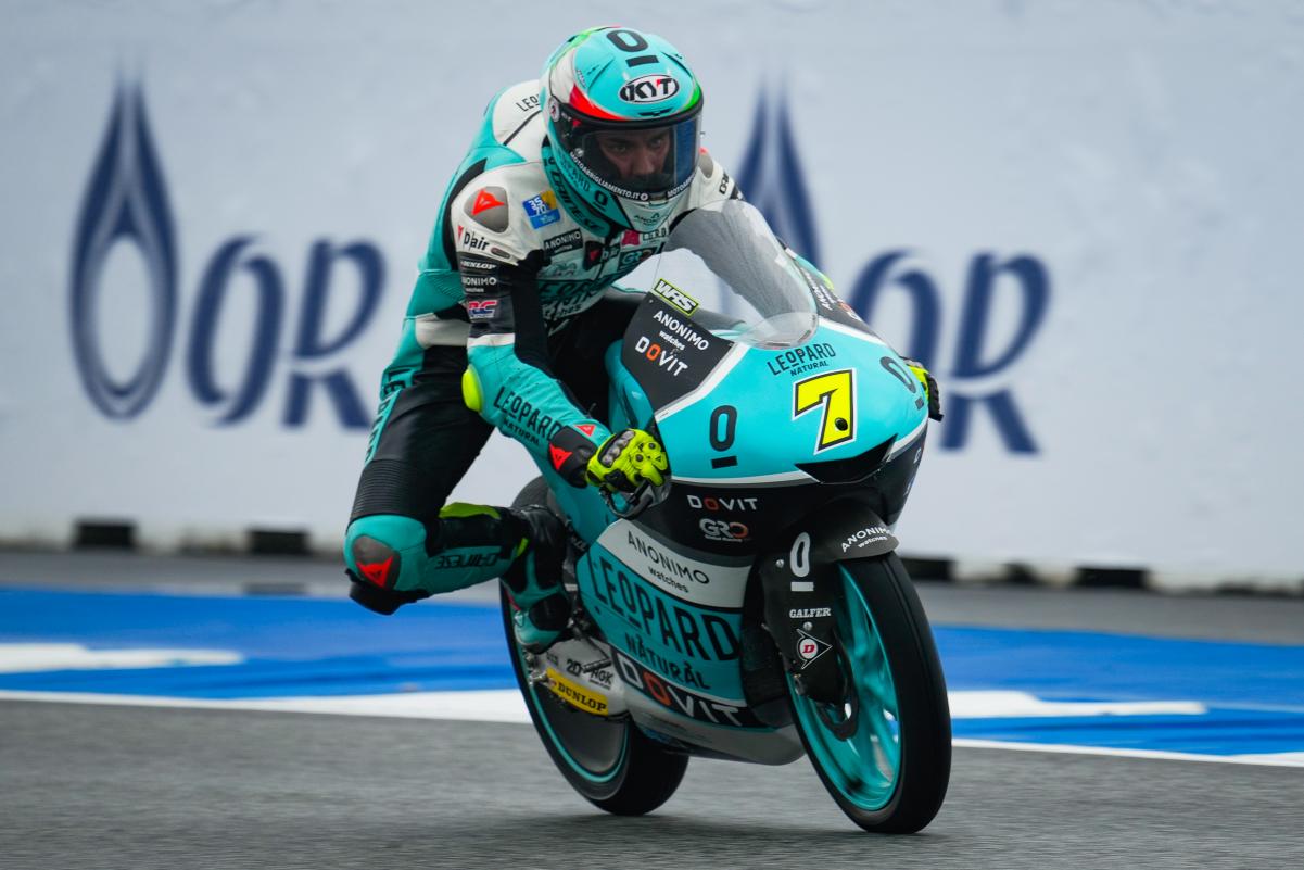 Moto3, Tailândia, TL3: Dennis Foggia lidera e estabelece novo recorde