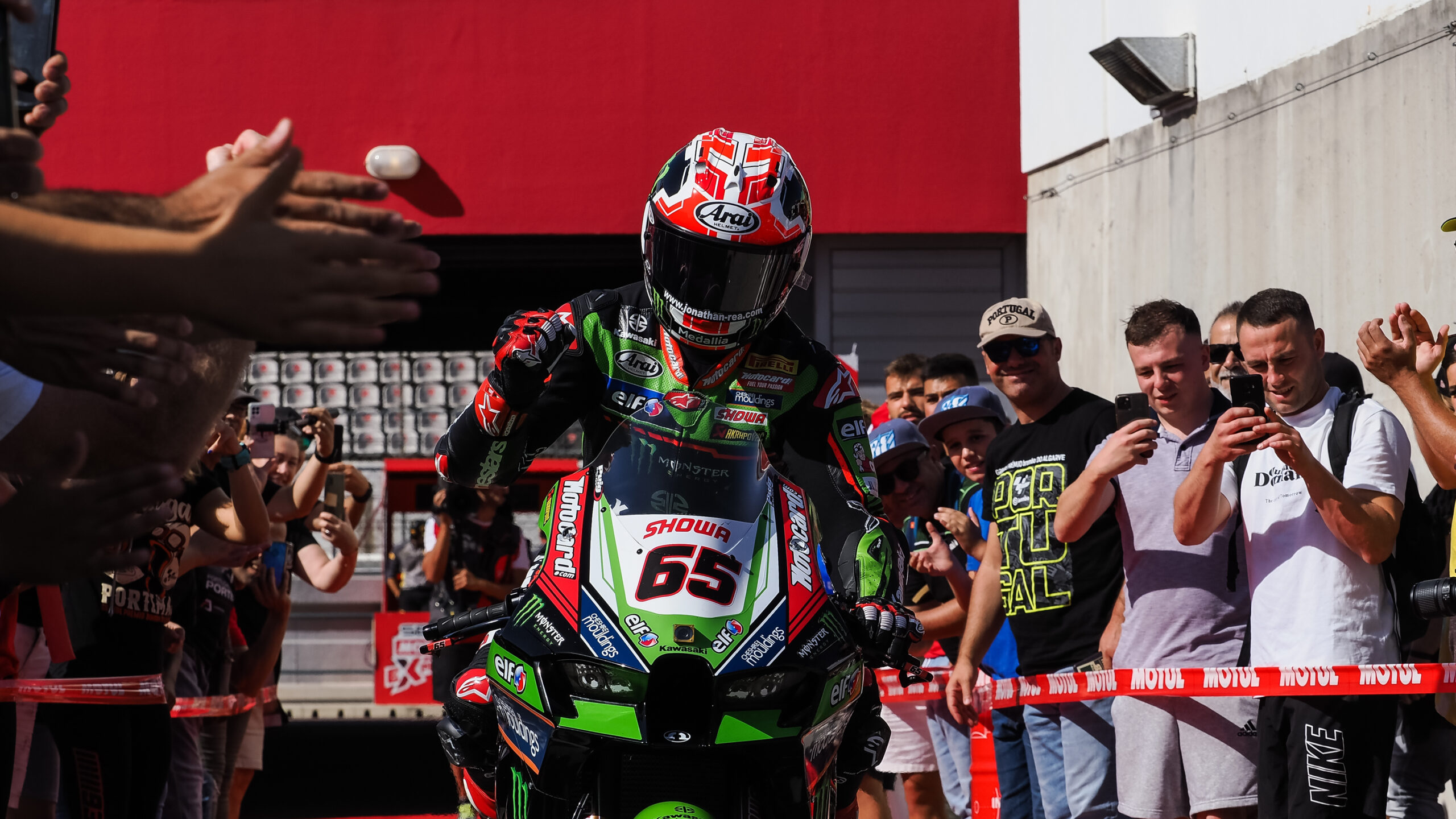 WSBK, Portimão, Superpole: Rea bate Razgatlioglu e faz a pole